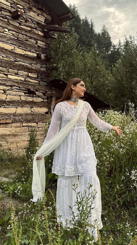 WHITE SHORT MIROR KURTI WITH SHORT GARARA