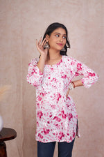 Load image into Gallery viewer, Gazal Mulmul Short Kurta