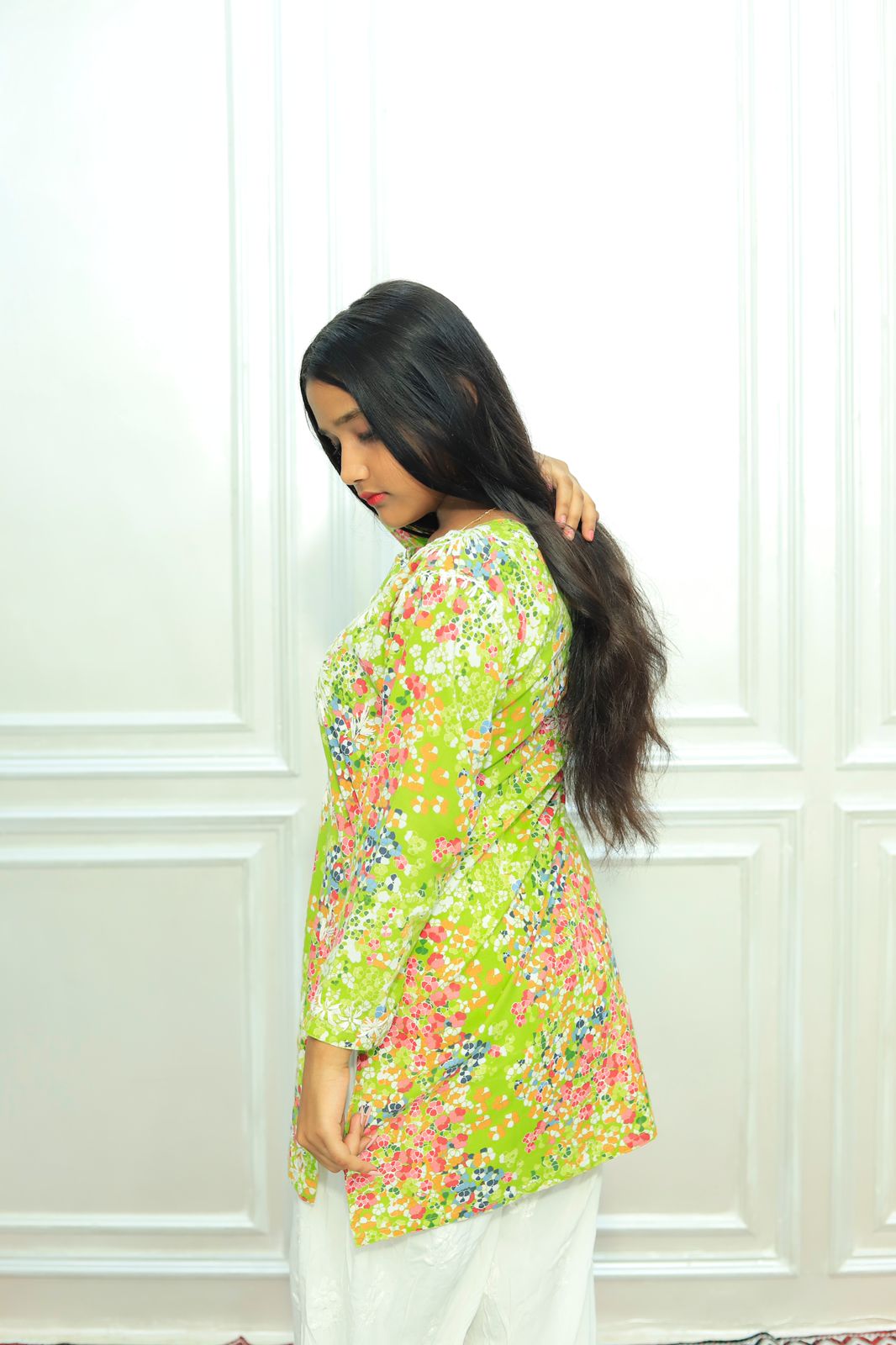Mul Cotton Short Chikankari Kurti