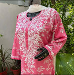 Load image into Gallery viewer, Zainab Soft & Comfy Mul leafy Contrast Kurtis