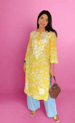 Load image into Gallery viewer, Zainab Soft &amp; Comfy Mul leafy Contrast Kurtis

