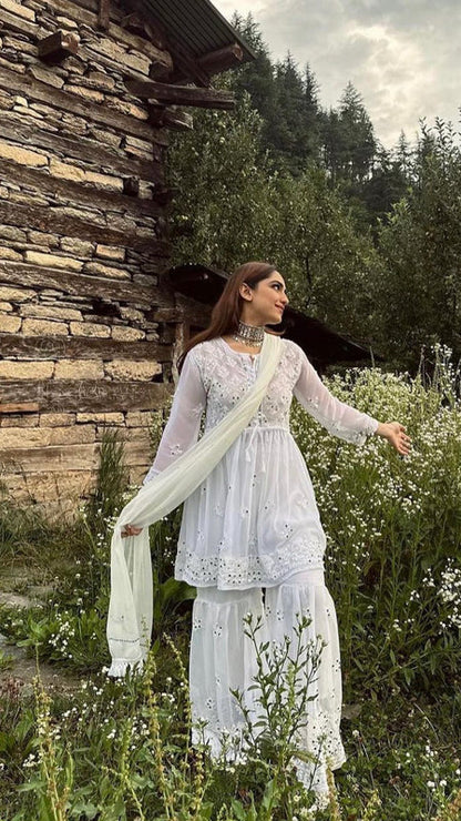 WHITE SHORT MIROR KURTI WITH SHORT GARARA