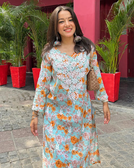 Chikankari Luxe  MUL MUL CHIKANKRI KURTA💕