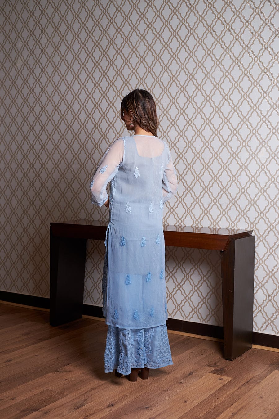 Omrae Buti Jaal Georgeete Chikankari Full Suit (Copy)