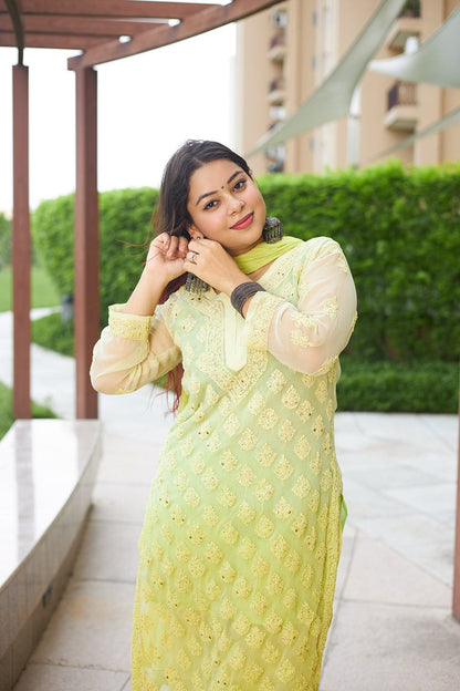 Omrae Buti Jaal Georgeete Chikankari Full Suit