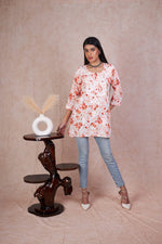 Load image into Gallery viewer, Gazal Mulmul Short Kurta

