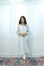 Load image into Gallery viewer, Authentic Chikankari Handcrafted modal Kurti
