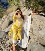 Load image into Gallery viewer, Zainab Soft &amp; Comfy Mul leafy Contrast Kurtis
